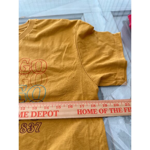 Chicago Boxy T-Shirt Medium Yellow Crewneck Short Sleeve Crop Pullover Design - Picture 6 of 6